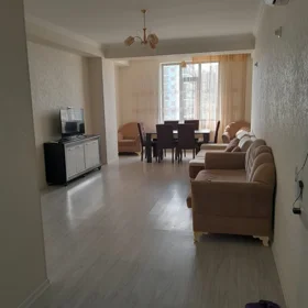 In Baku 120.0 m² apartment is for rent - Image 2