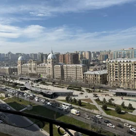In Baku 150.0 m² apartment is for rent - Image 2
