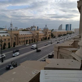 In Baku 110.0 m² apartment is for rent - Image 3