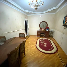 In Baku 80.0 m² apartment is for sale - Image 2