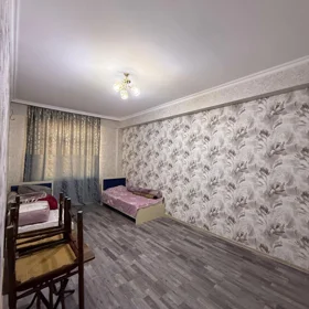 In Baku 110.0 m² apartment is for rent - Image 4
