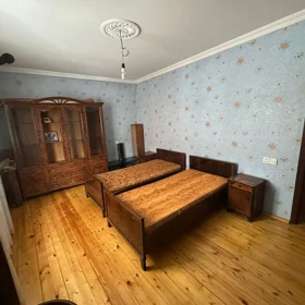In Baku 100.0 m² house with 3.0 rooms is for rent - Image 3