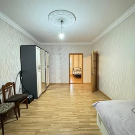 In Baku 120.0 m² apartment is for sale - Image 5