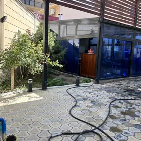 In Baku 200.0 m² house with 6.0 rooms is for sale - Image 2