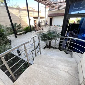 In Baku 200.0 m² house with 6.0 rooms is for sale - Image 4