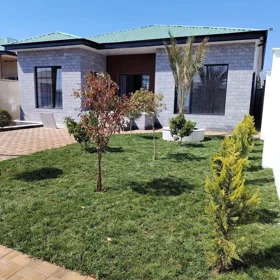 In Baku 150.0 m² house with 4.0 rooms is for sale - Image 3