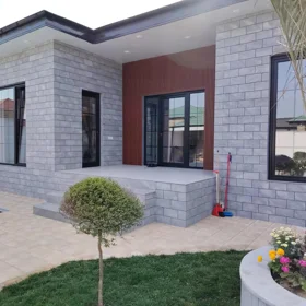 In Baku 150.0 m² house with 4.0 rooms is for sale - Image 4