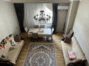 In Baku 100.0 m² apartment is for sale - Image 2