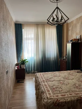 In Baku 100.0 m² apartment is for sale - Image 4