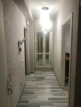 In Baku 50.0 m² apartment is for sale - Image 3