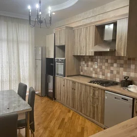 In Baku 130.0 m² apartment is for rent - Image 5
