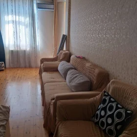 In Baku 75.0 m² apartment is for rent - Image 2