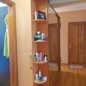 In Baku 75.0 m² apartment is for rent - Image 3