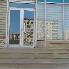 In Baku 100.0 m² commercial is for sale - Image 2
