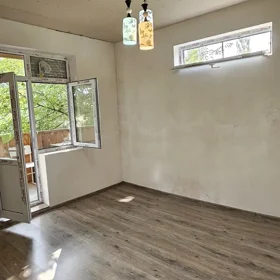 In Ismayilli 250.0 m² house with 7.0 rooms is for sale - Image 2