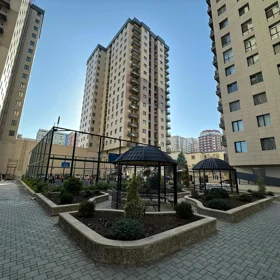 In Baku 158.0 m² apartment is for sale - Image 3