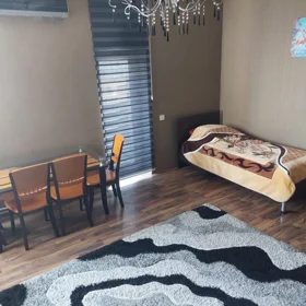 In Baku 60.0 m² apartment is for rent - Image 4