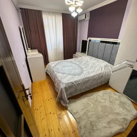 In Baku 61.0 m² apartment is for sale - Image 3