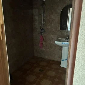 In Baku 90.0 m² apartment is for rent - Image 2