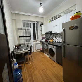 In Khirdalan 65.0 m² apartment is for rent - Image 4