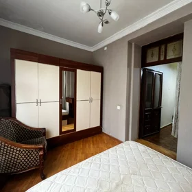 In Baku 80.0 m² apartment is for rent - Image 5