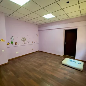 In Baku 200.0 m² office is for rent - Image 2