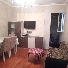 In Baku 50.0 m² house with 2.0 rooms is for rent - Image 3