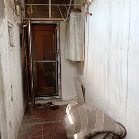 In Baku 50.0 m² house with 2.0 rooms is for rent - Image 5