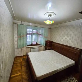 In Baku 92.0 m² apartment is for sale - Image 2