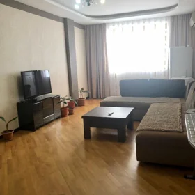 In Baku 95.0 m² apartment is for sale - Image 4
