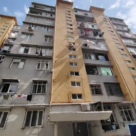 In Baku 110.0 m² apartment is for rent - Image 2