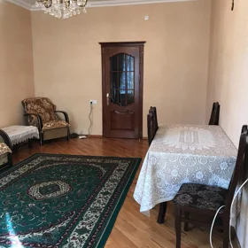 In Baku 110.0 m² apartment is for rent - Image 2
