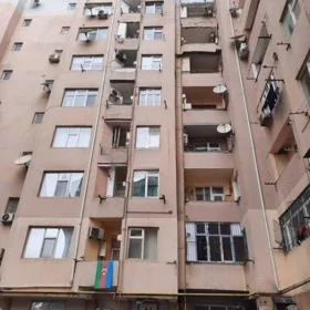 In Baku 110.0 m² apartment is for rent - Image 2