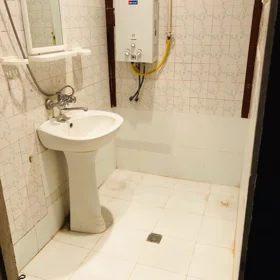 In Baku 50.0 m² apartment is for rent - Image 4
