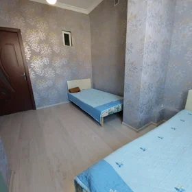 In Baku 70.0 m² apartment is for rent - Image 5