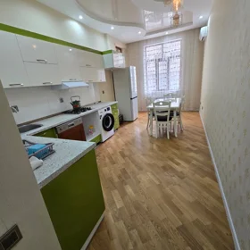 In Baku 98.0 m² apartment is for rent - Image 2