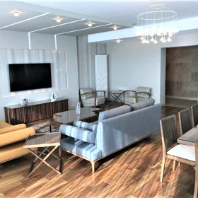 In Baku 270.0 m² apartment is for rent - Image 2