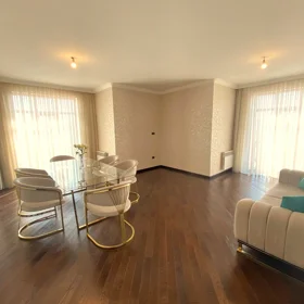 In Baku 123.0 m² apartment is for sale - Image 3