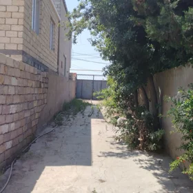 In Baku 140.0 m² house with 5.0 rooms is for rent - Image 5
