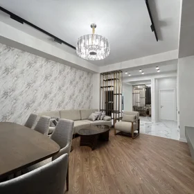 In Baku 165.0 m² apartment is for rent - Image 2