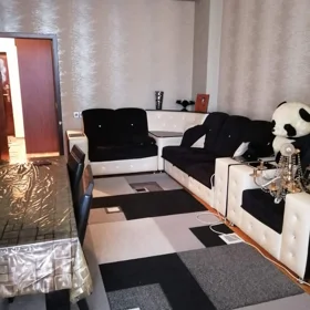 In Baku 67.0 m² apartment is for sale - Image 2