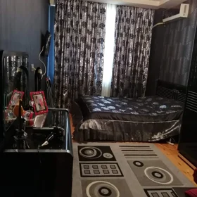 In Baku 67.0 m² apartment is for sale - Image 3