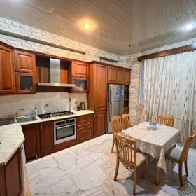 In Baku 125.0 m² apartment is for sale - Image 3