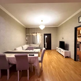 In Baku 80.0 m² apartment is for sale - Image 2