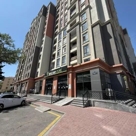 In Baku 91.0 m² apartment is for sale - Image 3