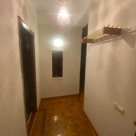 In Baku 90.0 m² apartment is for rent - Image 5