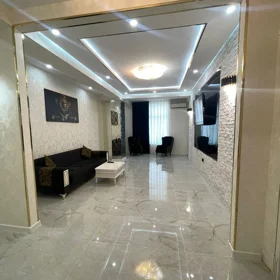 In Baku 100.0 m² apartment is for rent - Image 2