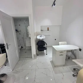 In Baku 30.0 m² commercial is for rent - Image 3