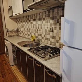 In Baku 90.0 m² apartment is for rent - Image 4