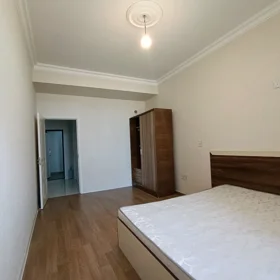 In Baku 70.0 m² apartment is for rent - Image 3